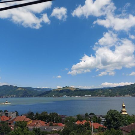 ホテル Casa Dalys Orşova エクステリア 写真