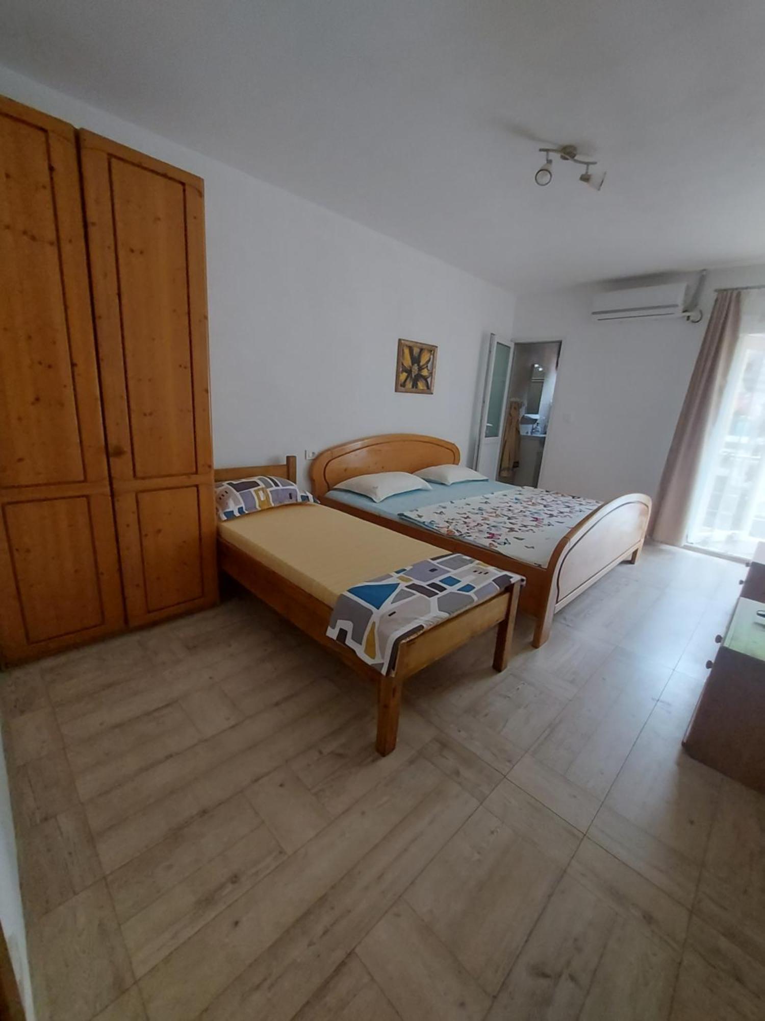 ホテル Casa Dalys Orşova エクステリア 写真